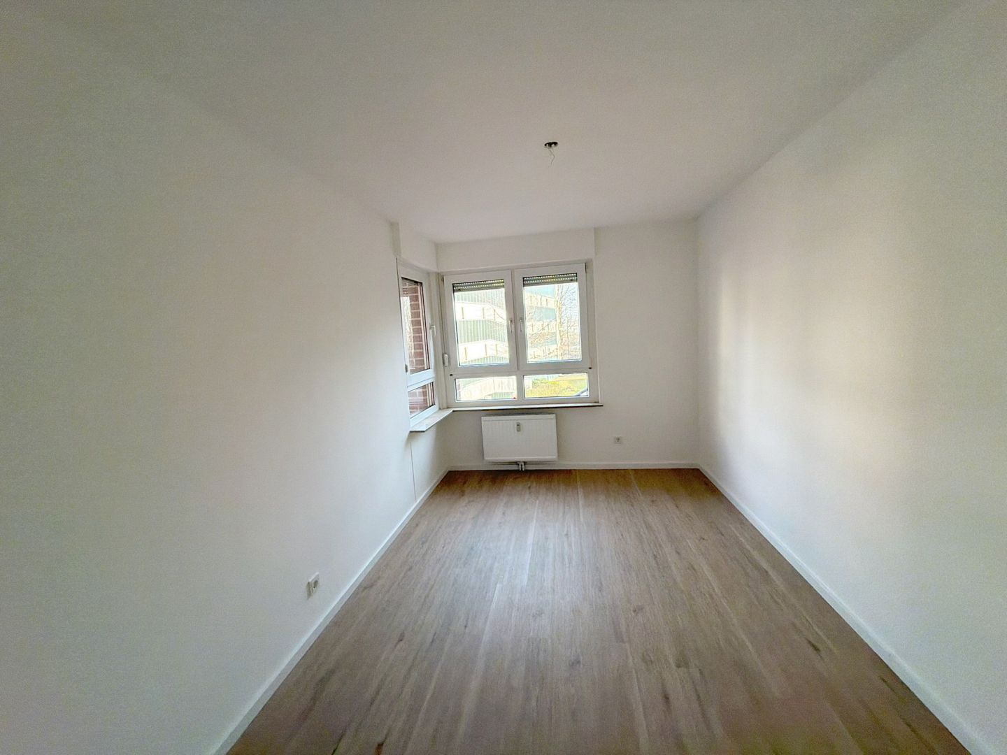 Ansicht 14 von: Neuss-City: Einziehen und Wohlfühlen - attraktive, großzügige 3-Zimmerwhg. Garten und TG-Stellplatz